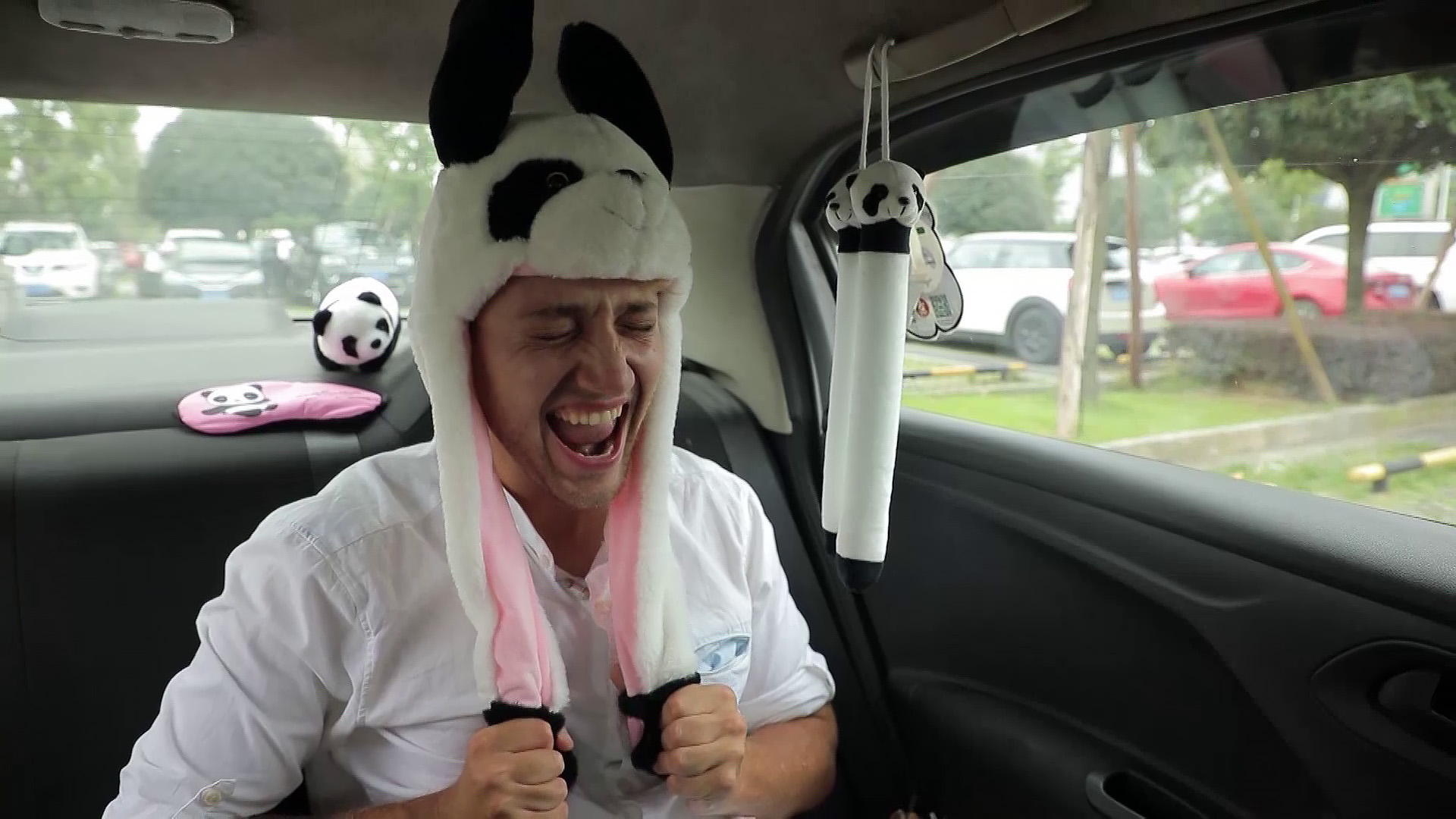 MC Заюшка Орел и решка. Земляне