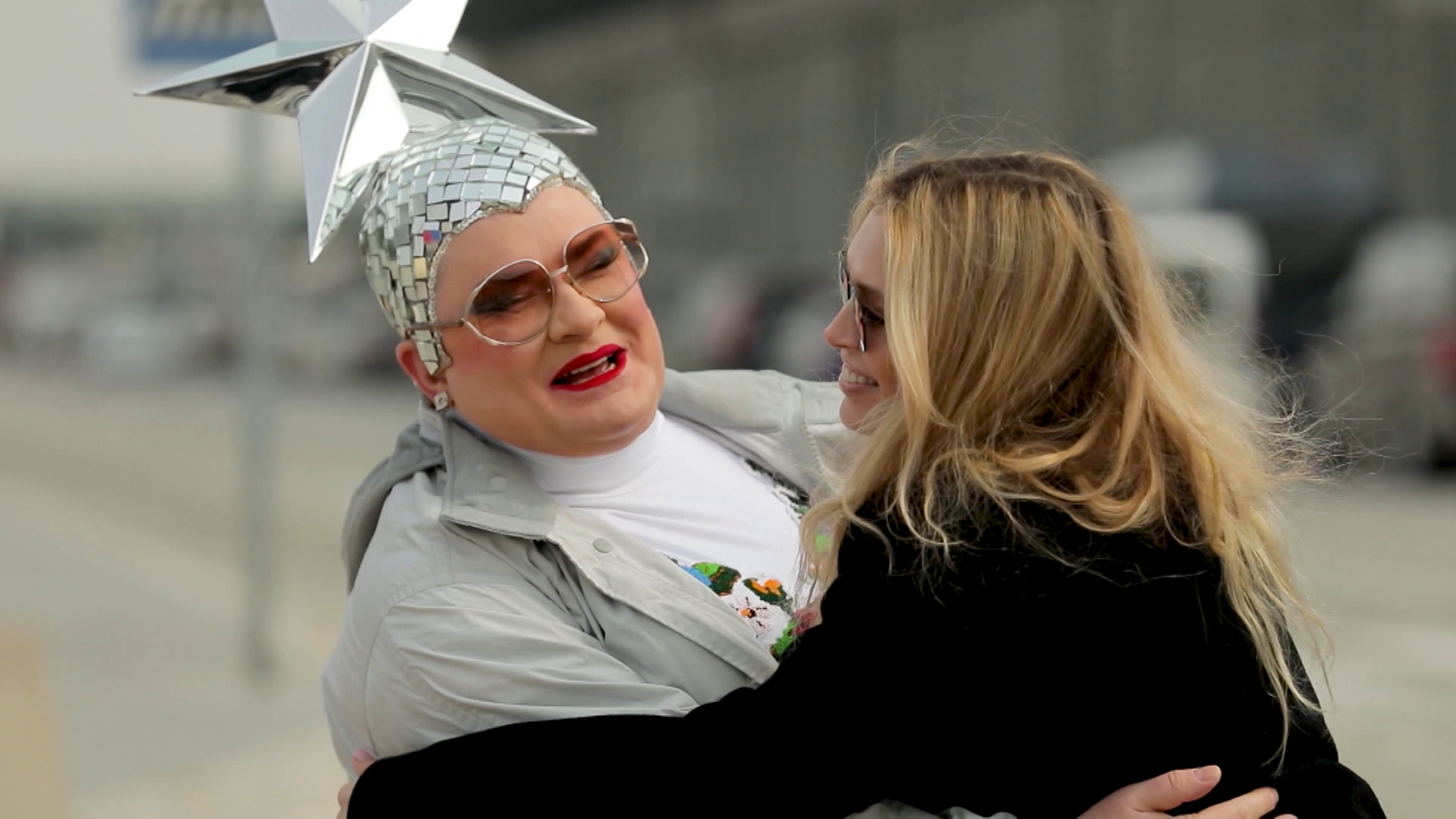 У них всё будет хорошо! Орел и решка. Земляне